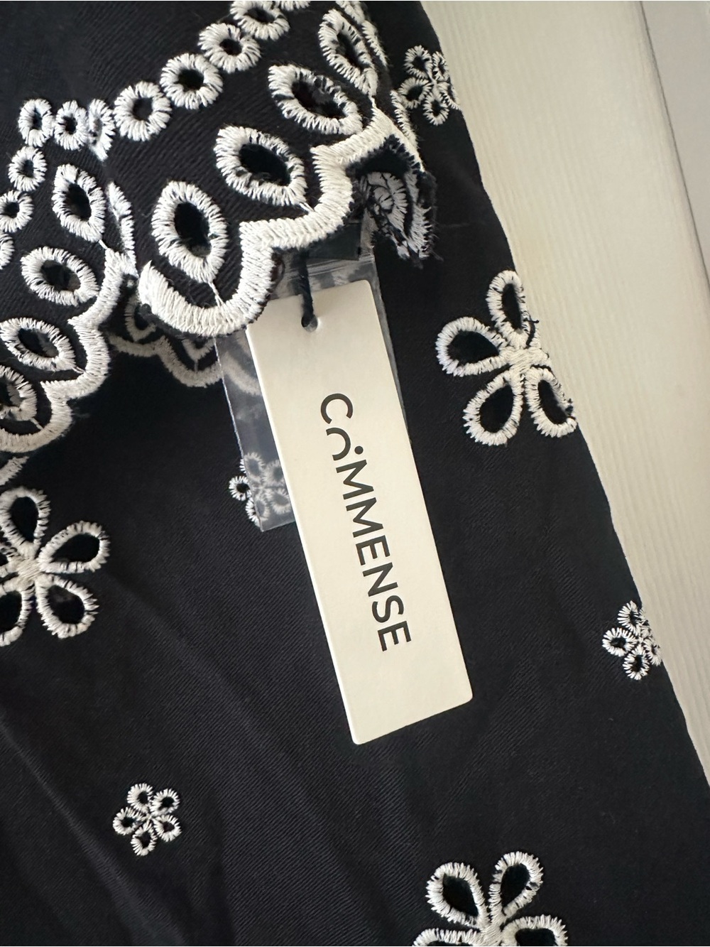 Commense - Embroidered Floral Cotton Top & Pants Set - Picture 3 of 11